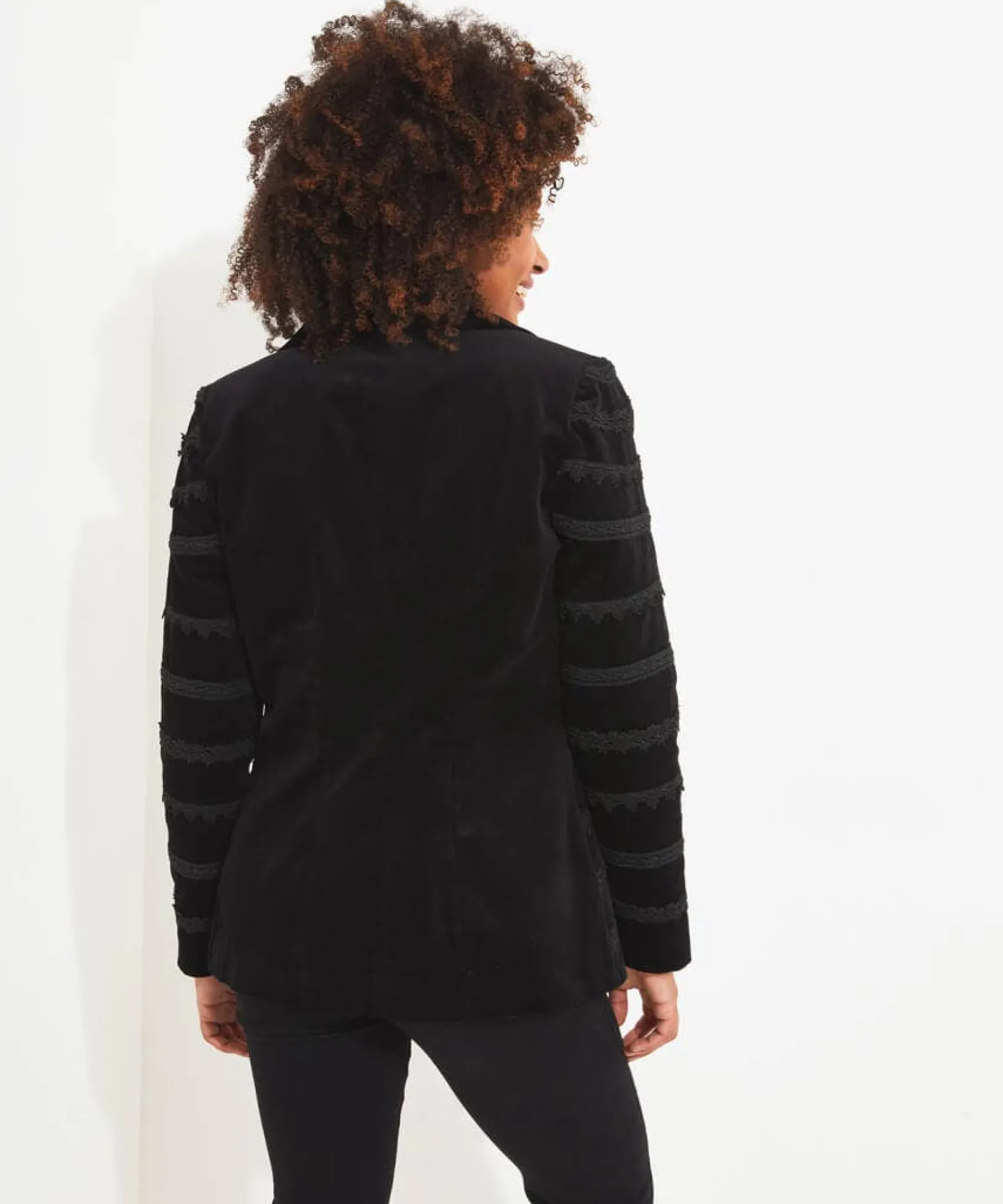 all_about_the_detail_blaz_3.webp Shop Women's Collection | Occasion Outfits | Blazers | Coats & Jackets | Shop Blazers | Sale Coats & Jacket | Top Picks | Top Picks | Women's | Women's | Women's | Women's Joe Browns All About The Detail Blazer Black
