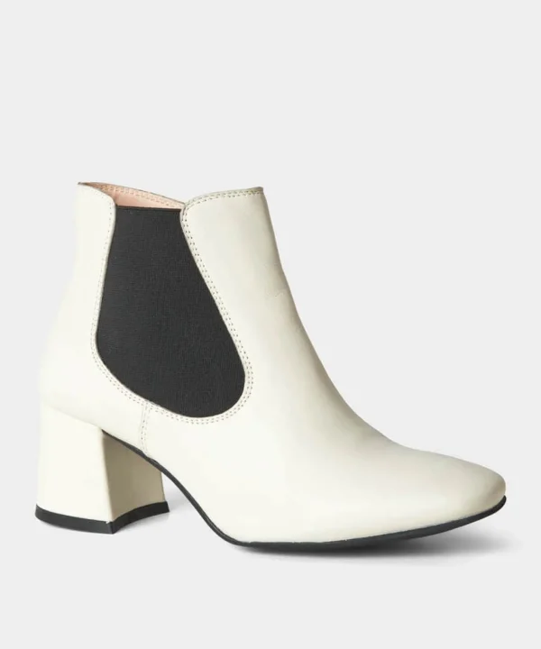 Sale Boots & Shoes | Women's Joe Browns Carefree Leather Chelsea Boots Winter White