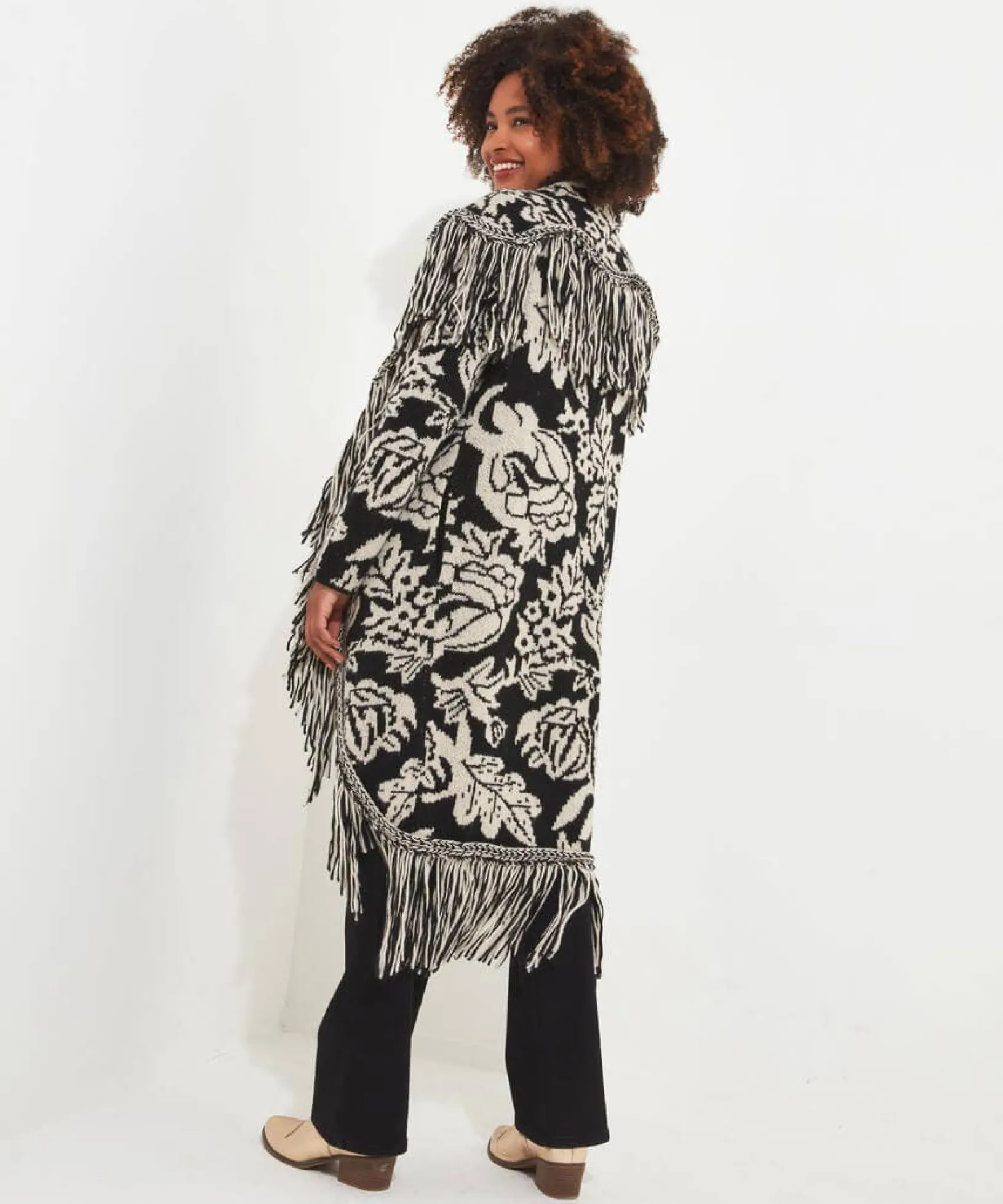 carries_favourite_coatiga_5.webp Shop Women's Collection | Occasion Outfits | Gifts | Cardigans & Coatigans | Sale Knitwear & Jumpers | Top Picks | Top Picks | Women's | Top Picks | Women's Joe Browns Carrie's Favourite Coatigan Mono