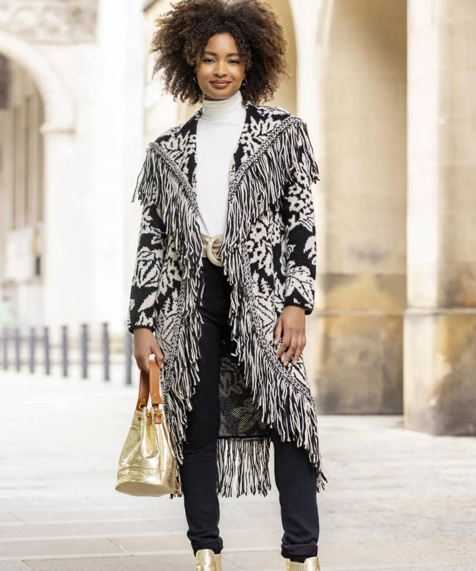 carries_favourite_coatiga_6.webp Shop Women's Collection | Occasion Outfits | Gifts | Cardigans & Coatigans | Sale Knitwear & Jumpers | Top Picks | Top Picks | Women's | Top Picks | Women's Joe Browns Carrie's Favourite Coatigan Mono