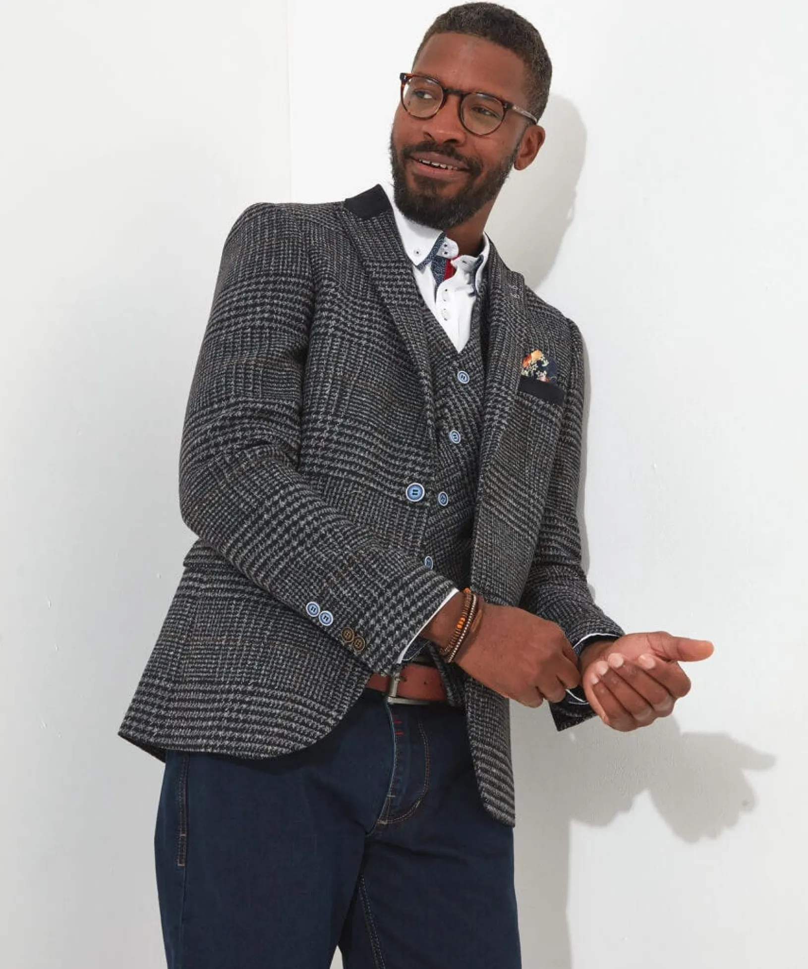 charming_check_blazer_0-1.webp Shop Men's Collection | Men's Partywear | Blazers | Men's Tailoring | Gifts | Coats & Jackets | Sale Blazers | Sale Coats & Jacket | Top Picks | Top Picks | Men,s | Top Picks | Men,s | Men,s | Men,s | Men,s Joe Browns Charming Check Blazer Grey