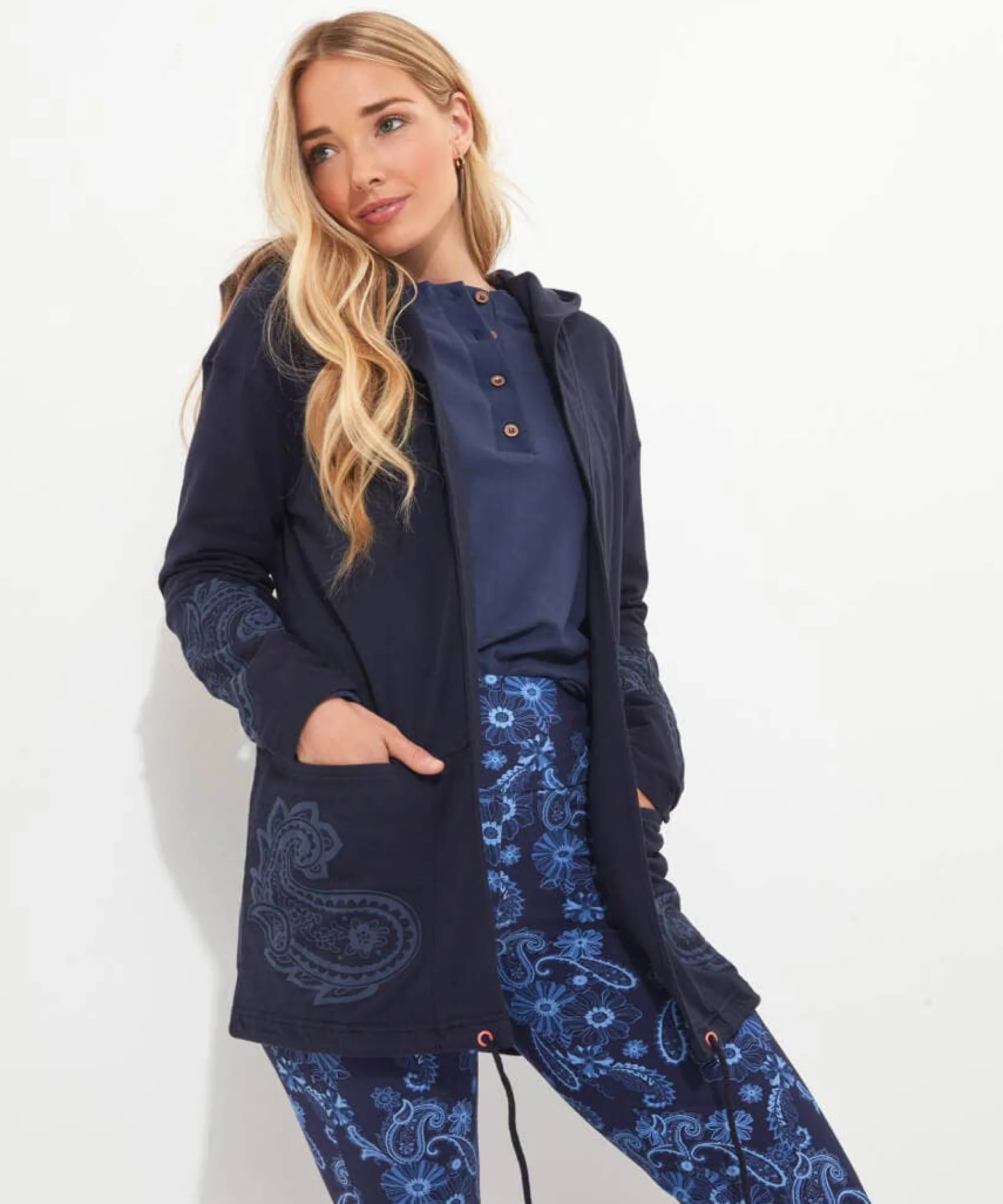 cosy_longline_hoodie_0.webp Pyjamas & Loungewear | Activewear | Sale Pyjamas & Loungewear | Sale Tops, Tunics & Blouses | Women's | Women's | Women's | Women's Joe Browns Cosy Longline Hoodie Blue