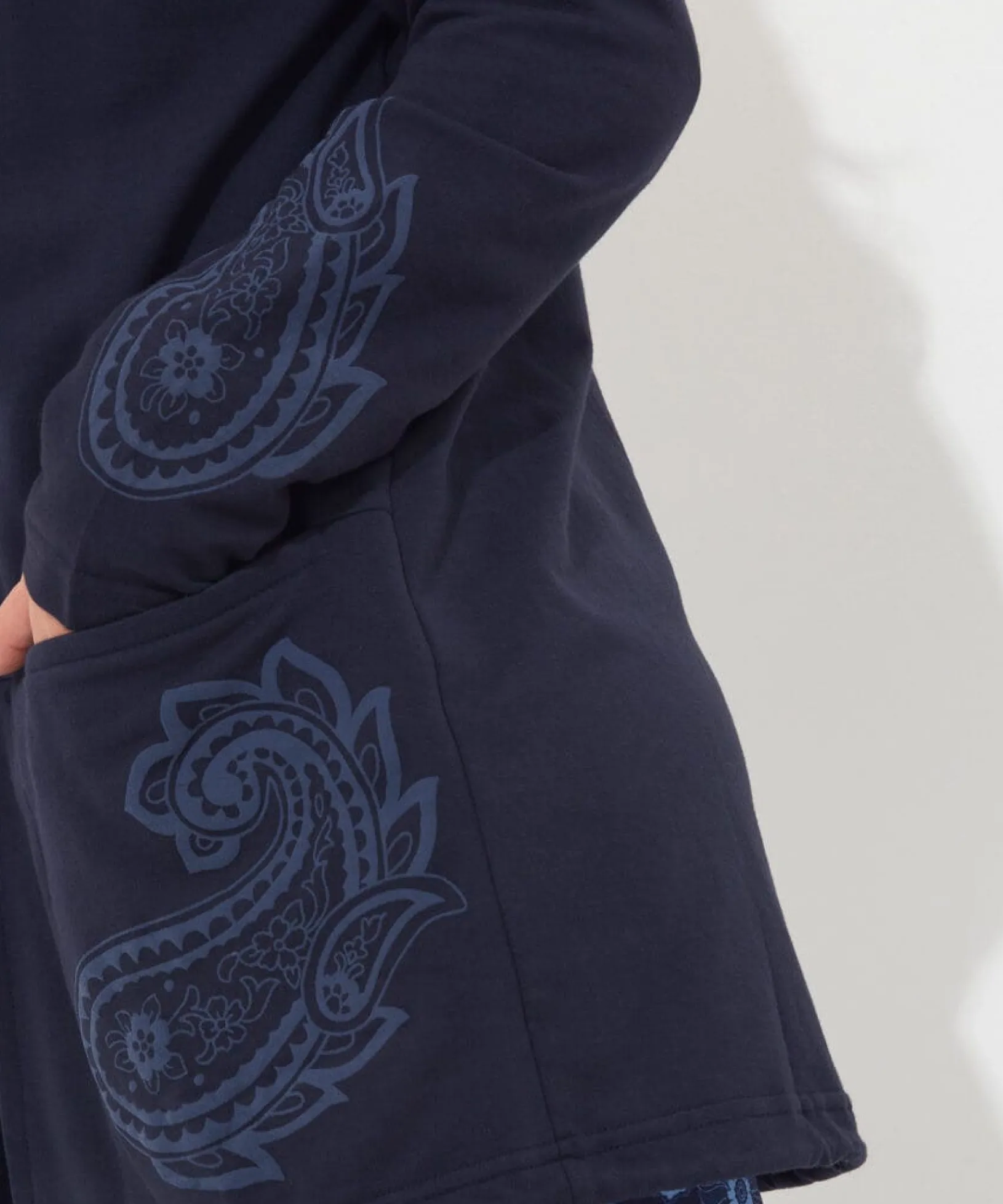 cosy_longline_hoodie_5.webp Pyjamas & Loungewear | Activewear | Sale Pyjamas & Loungewear | Sale Tops, Tunics & Blouses | Women's | Women's | Women's | Women's Joe Browns Cosy Longline Hoodie Blue
