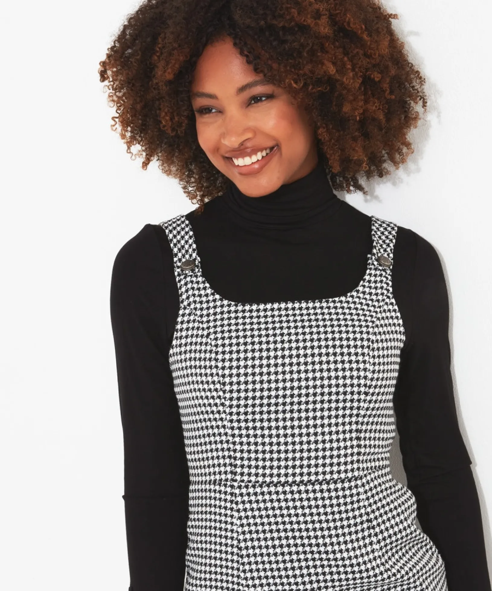 daring_dogtooth_dress_5.webp Shop Women's Collection | Vintage & Retro Dresses | Dresses | Sale Dresses | Top Picks | Top Picks | Women's | Women's Joe Browns Daring Dogtooth Dress Black/White