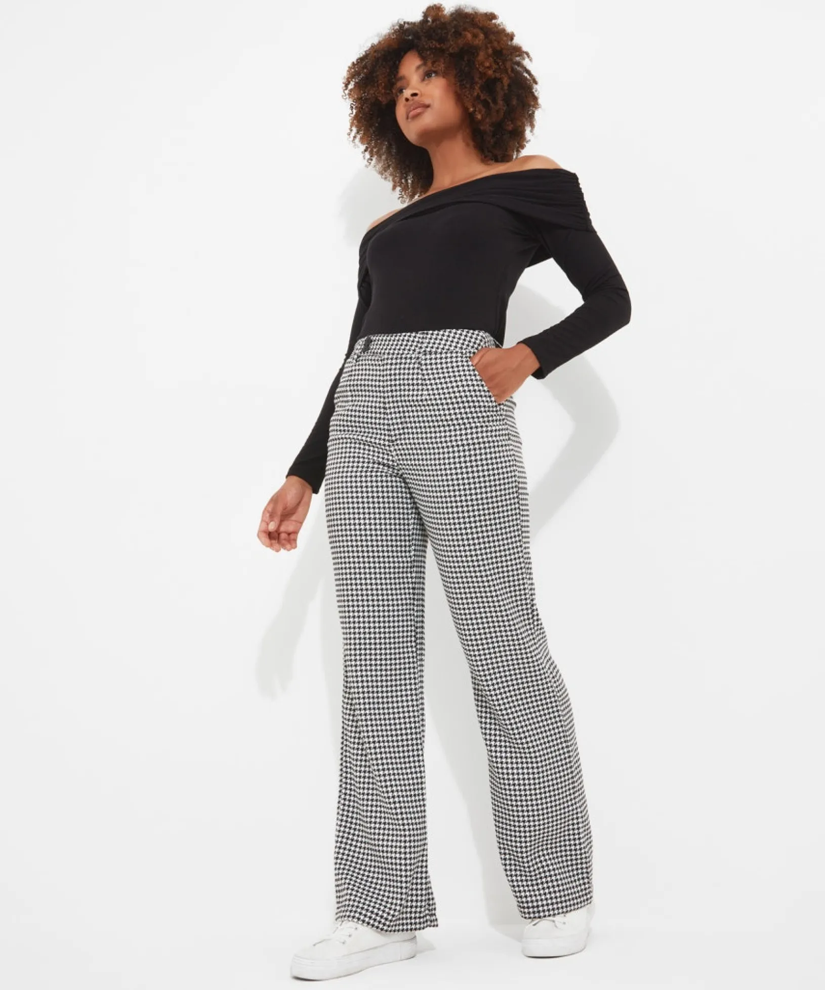 daring_dogtooth_trousers_0.webp Shop Women's Collection | Jeans & Trousers | Sale Jeans & Trousers | Top Picks | Women's | Women's Joe Browns Daring Dogtooth Trousers Black/White