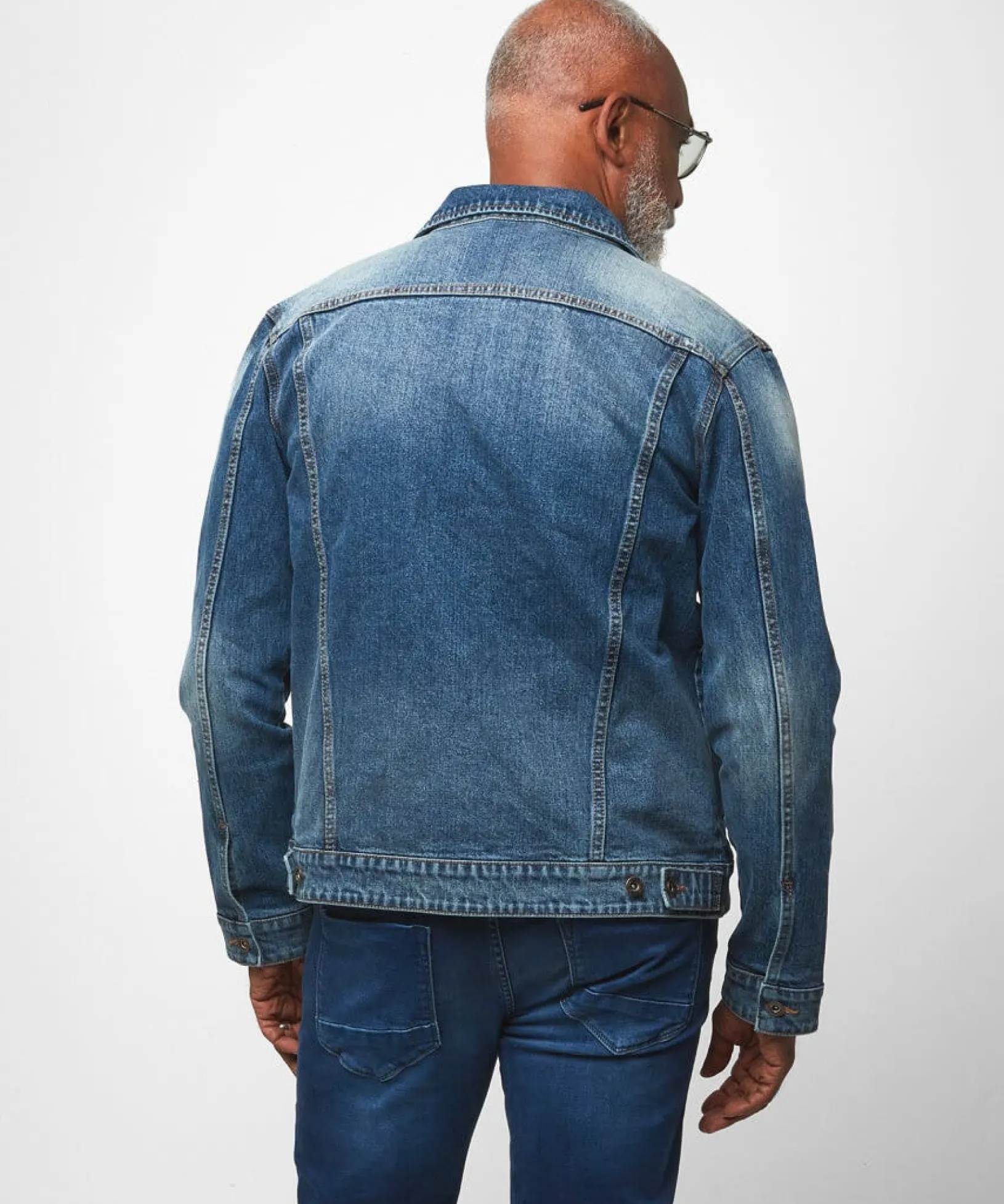 distinctive_denim_jacket_2.webp Denim Styles | Coats & Jackets | Men,s | Men,s Joe Browns Distinctive Denim Jacket Blue