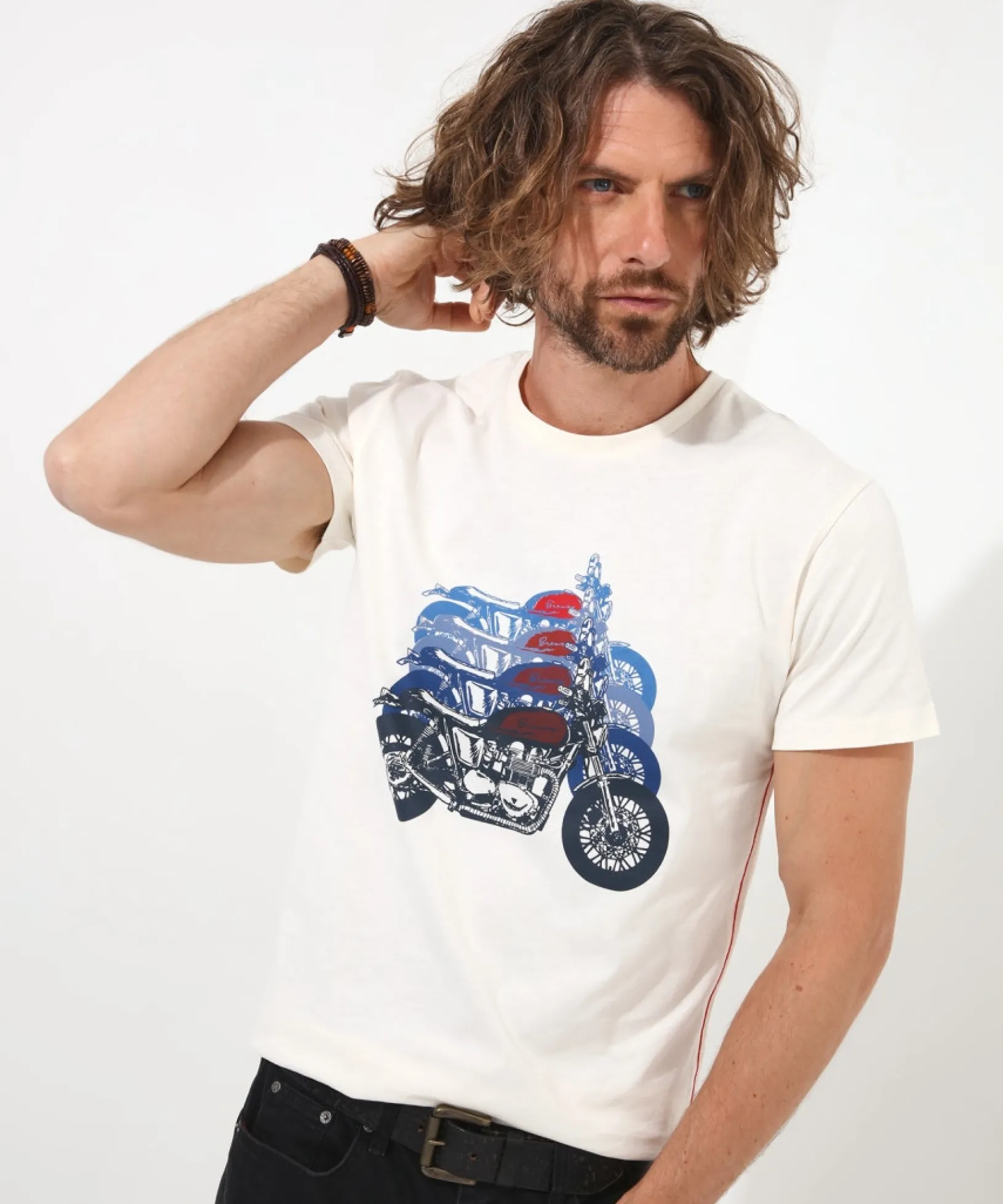 fading_ride_tee_0.webp Shop Men's Collection | Graphic T-Shirts | Tops & T-Shirts | Sale Tops & T-Shirts | Top Picks | Top Picks | Men,s | Men,s Joe Browns Fading Ride Tee White/Navy