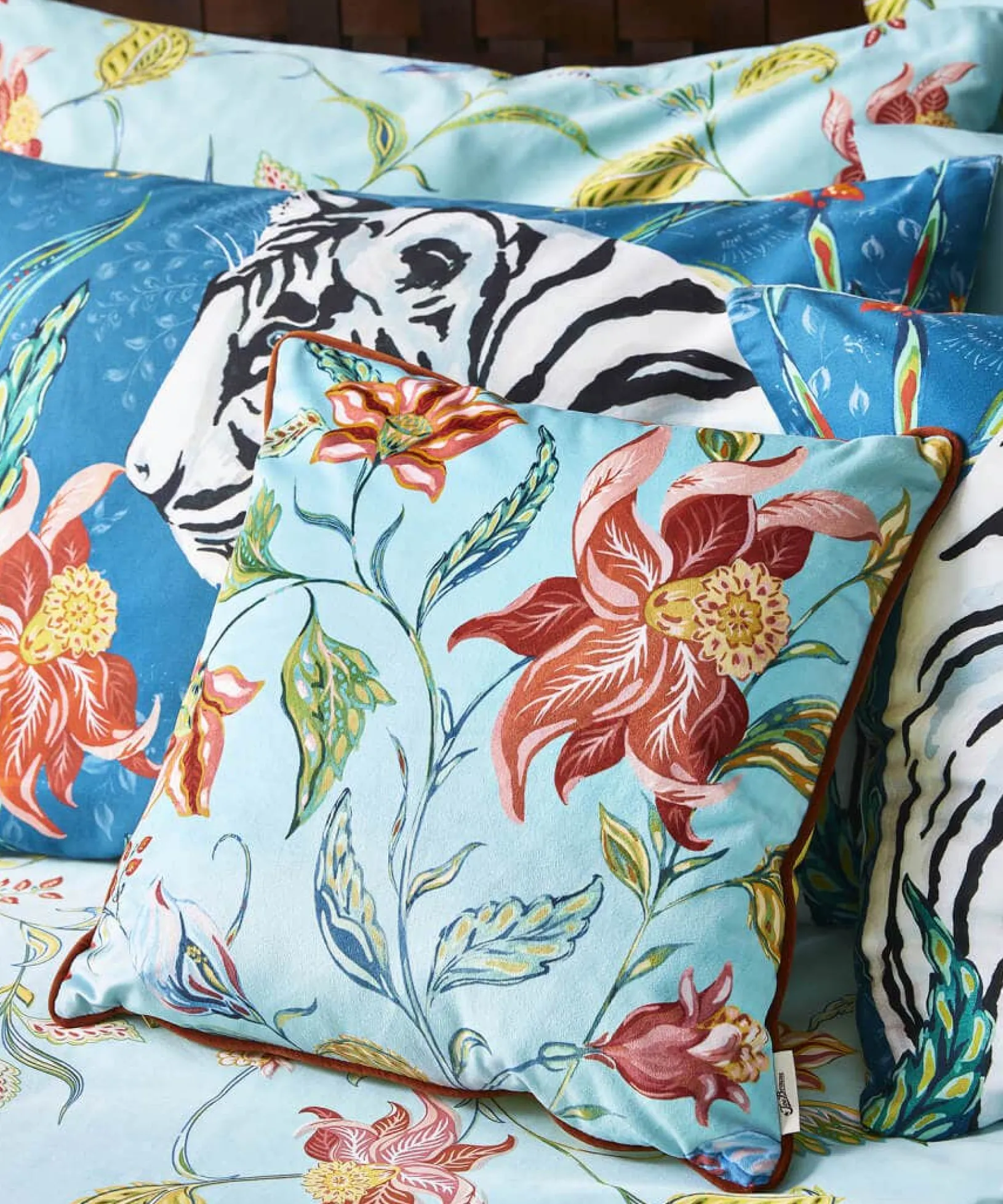fantastic_floral_reversib_0.webp Bedroom | Floral Décor | Nature Décor | Home | Home | Home Joe Browns Fantastic Floral Reversible Cushion Multi