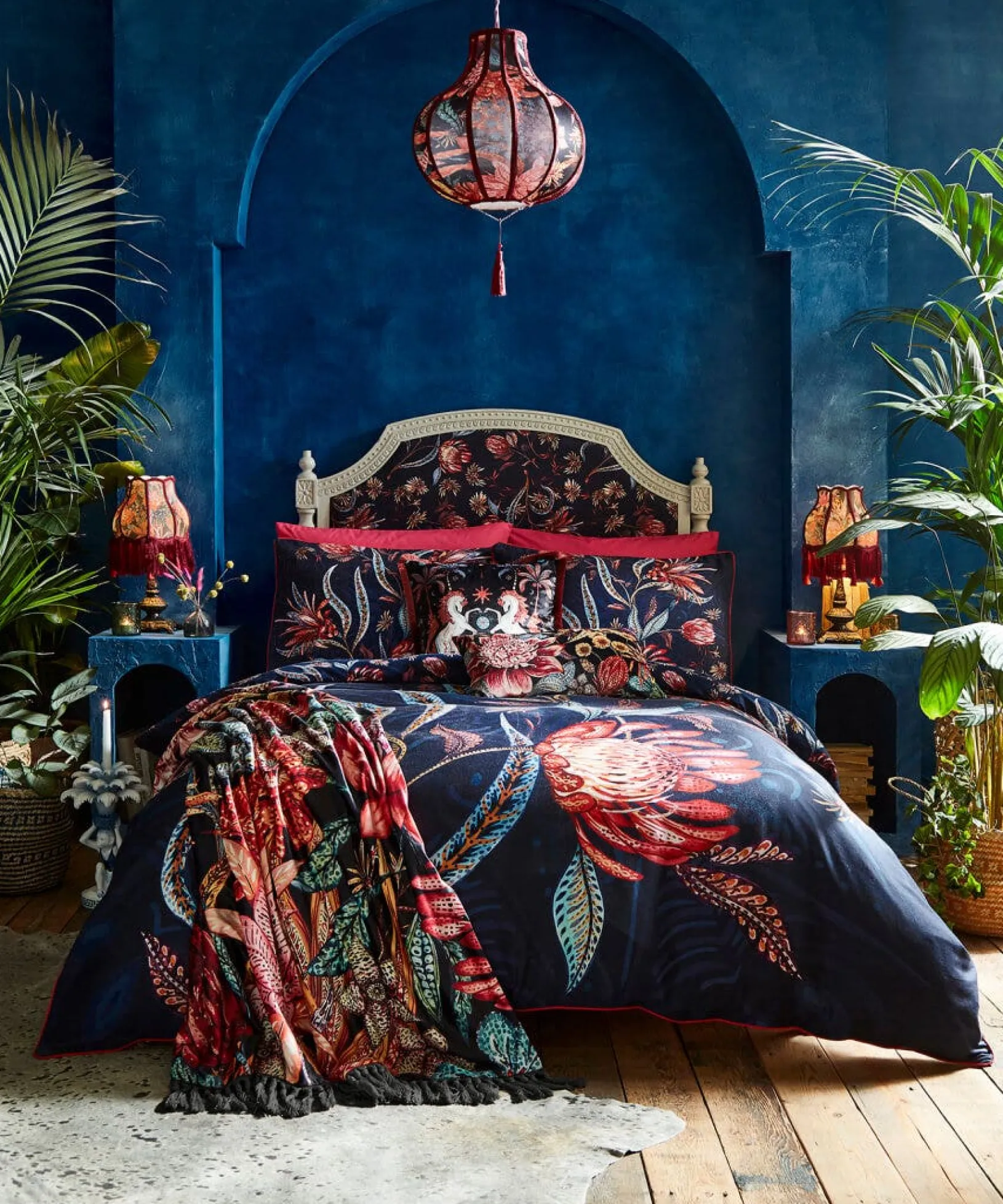 flamboyant_florals_revers_2.webp Bedroom | Endless Sunsets | Floral Décor | Nature Décor | Bedding | Home | Home | Home | Home | Home Joe Browns Flamboyant Florals Reversible Bed Set Navy