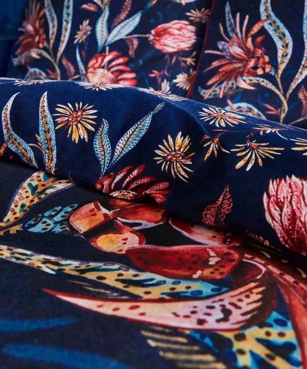 Bedroom | Endless Sunsets | Floral Décor | Nature Décor | Bedding | Home | Home | Home | Home | Home Joe Browns Flamboyant Florals Reversible Bed Set Navy