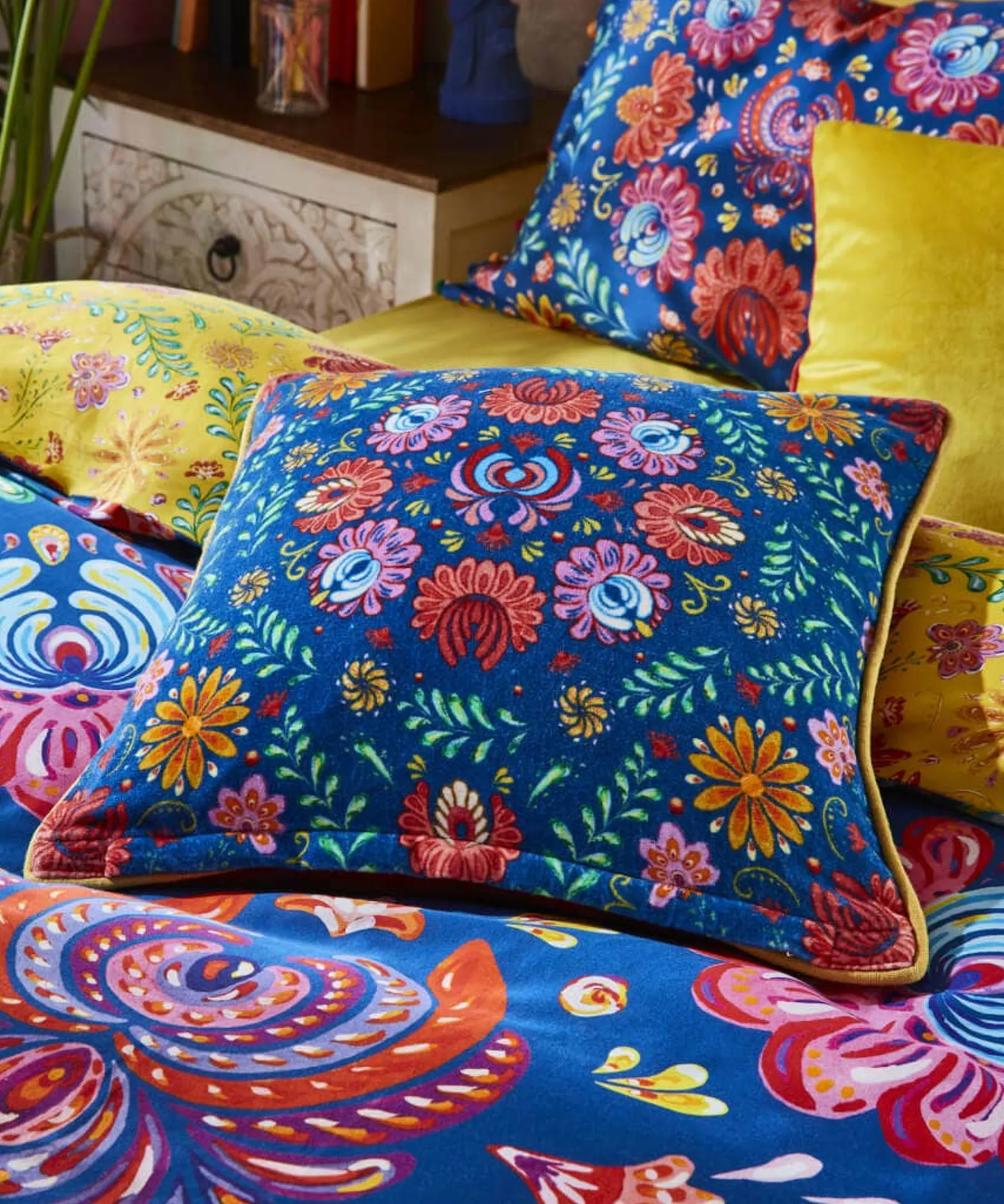 folk_fox_crewel_work_cush_3.webp Nature Décor | Animal Décor | Cushions & Throws | Sale Cushions & Throws | Home | Home | Home | Home Joe Browns Folk Fox Crewel Work Cushion Multi