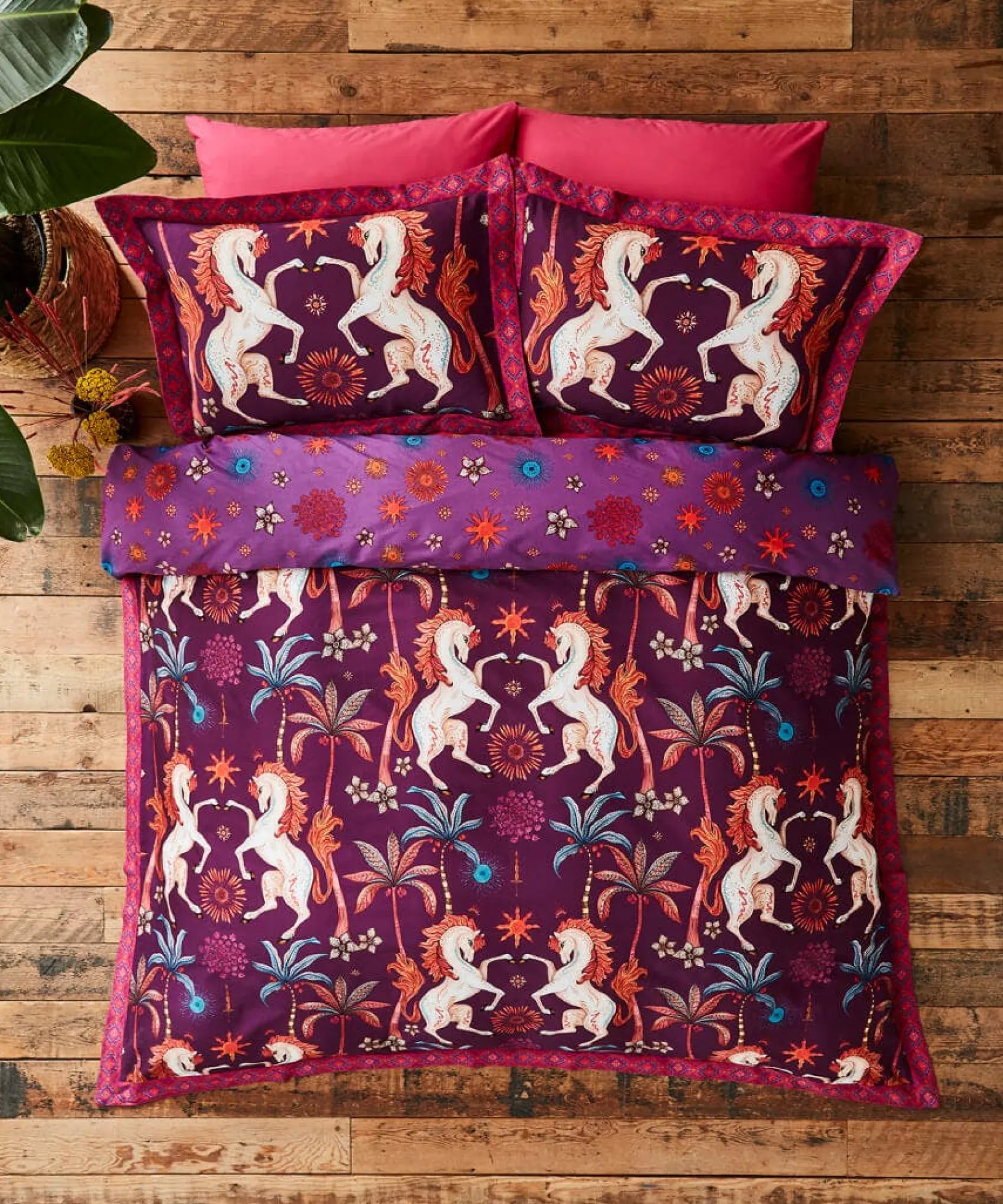 hypnotic_horses_reversibl_0.webp Bedroom | Endless Sunsets | Nature Décor | Animal Décor | Bedding | Home | Home | Home | Home | Home Joe Browns Hypnotic Horses Reversible Bed Set Aubergine