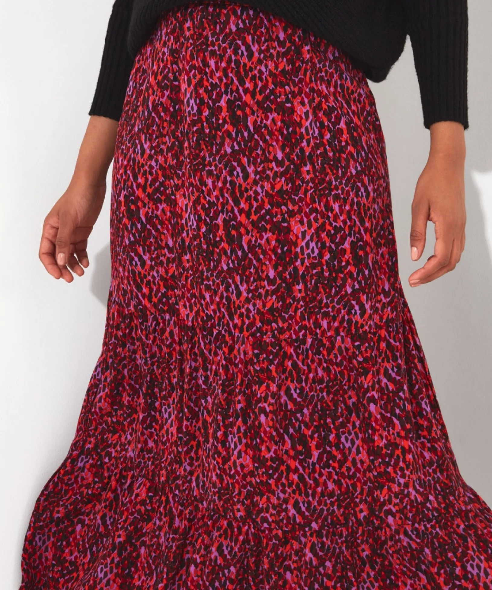 intelligent_animal_tiered_5.webp Skirts | Sale Skirts | Women's | Women's Joe Browns Intelligent Animal Tiered Skirt Pink