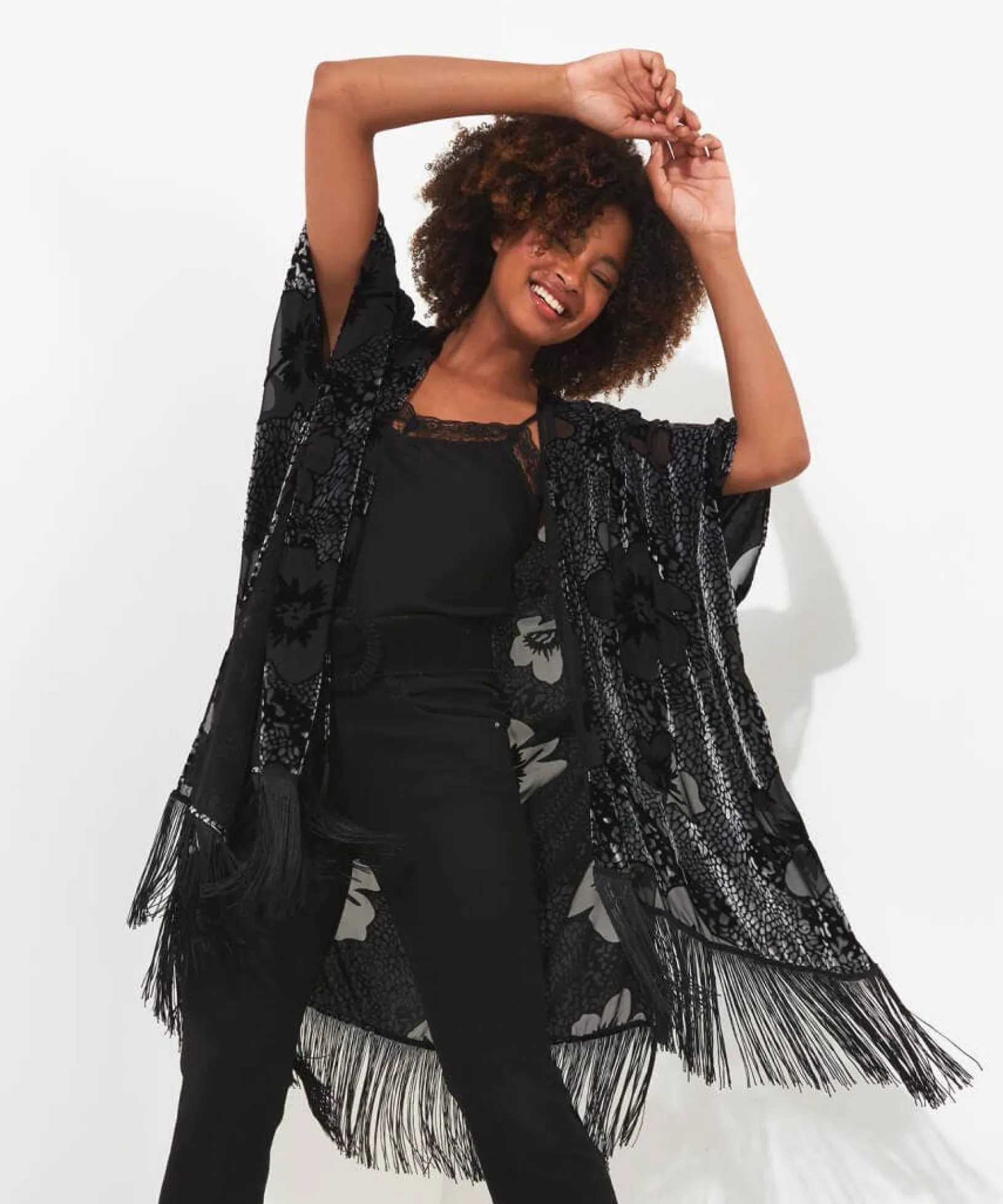 lara_burn_out_tassel_kimo_0.webp Occasion Outfits | Gifts | Cardigans & Coatigans | Accessories & Jewellery | Sale Accessories & Jewellery | Top Picks | Women's | Top Picks | Women's | Women's Joe Browns Lara Burn Out Tassel Kimono Silver/Black