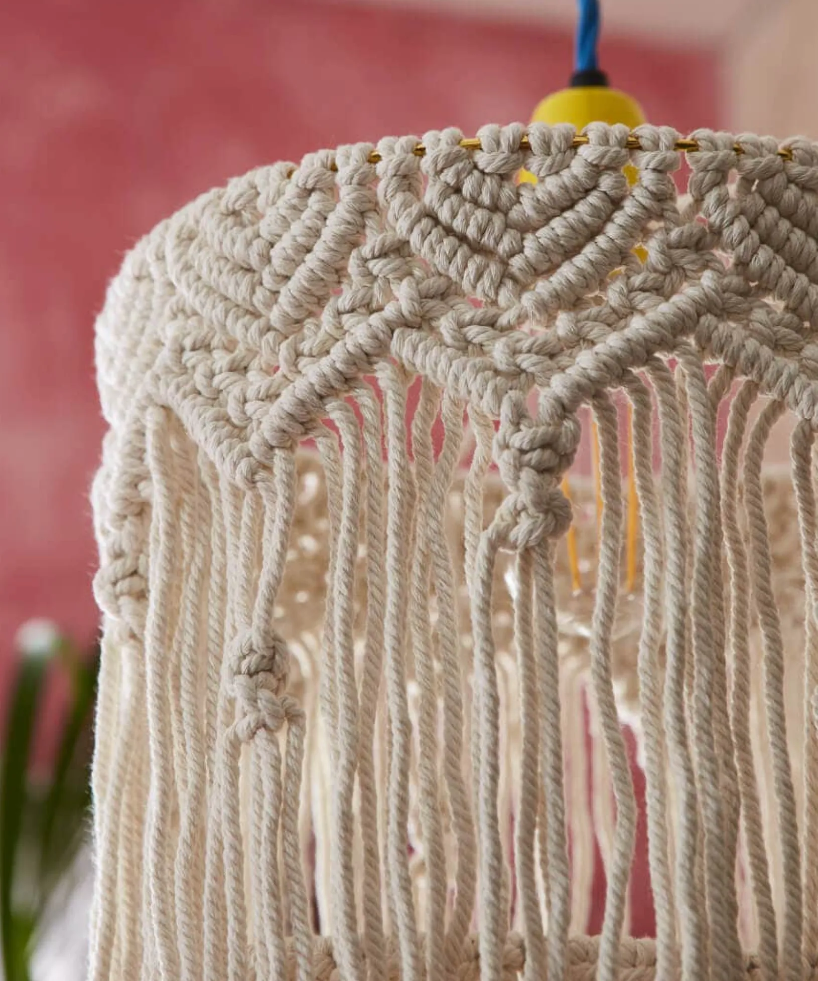 magnificent_macrame_tiere_3.webp Nature Décor | Sale Lighting | Home | Home Joe Browns Magnificent Macrame Tiered Shade Cream