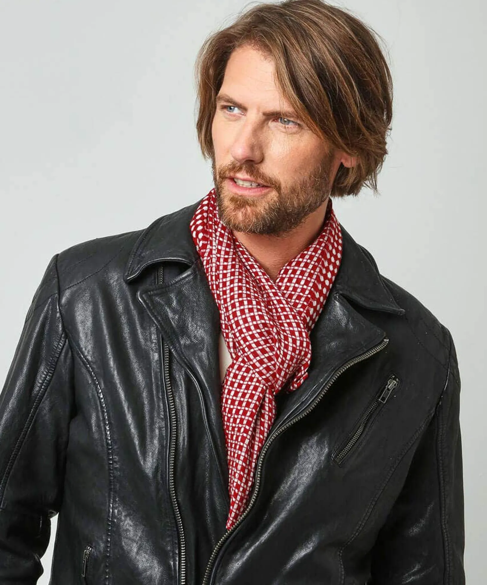 noah_scarf_1.webp Men's Partywear | Accessories | Sale Accessories | Top Picks | Men,s | Men,s Joe Browns Noah Scarf Red