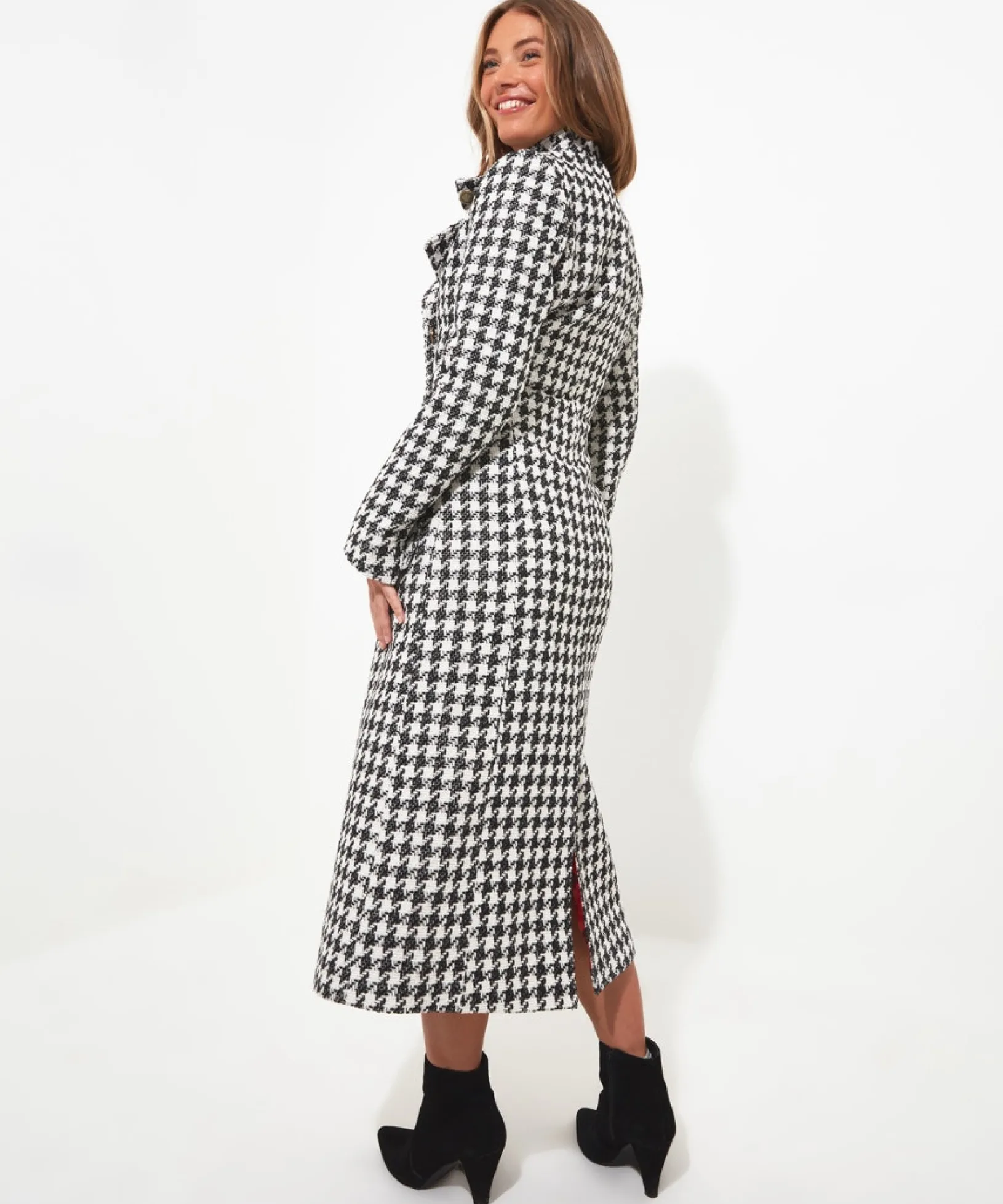 perfectly_mono_coat_4.webp Coats & Jackets | Women's Joe Browns Perfectly Mono Coat Black/White