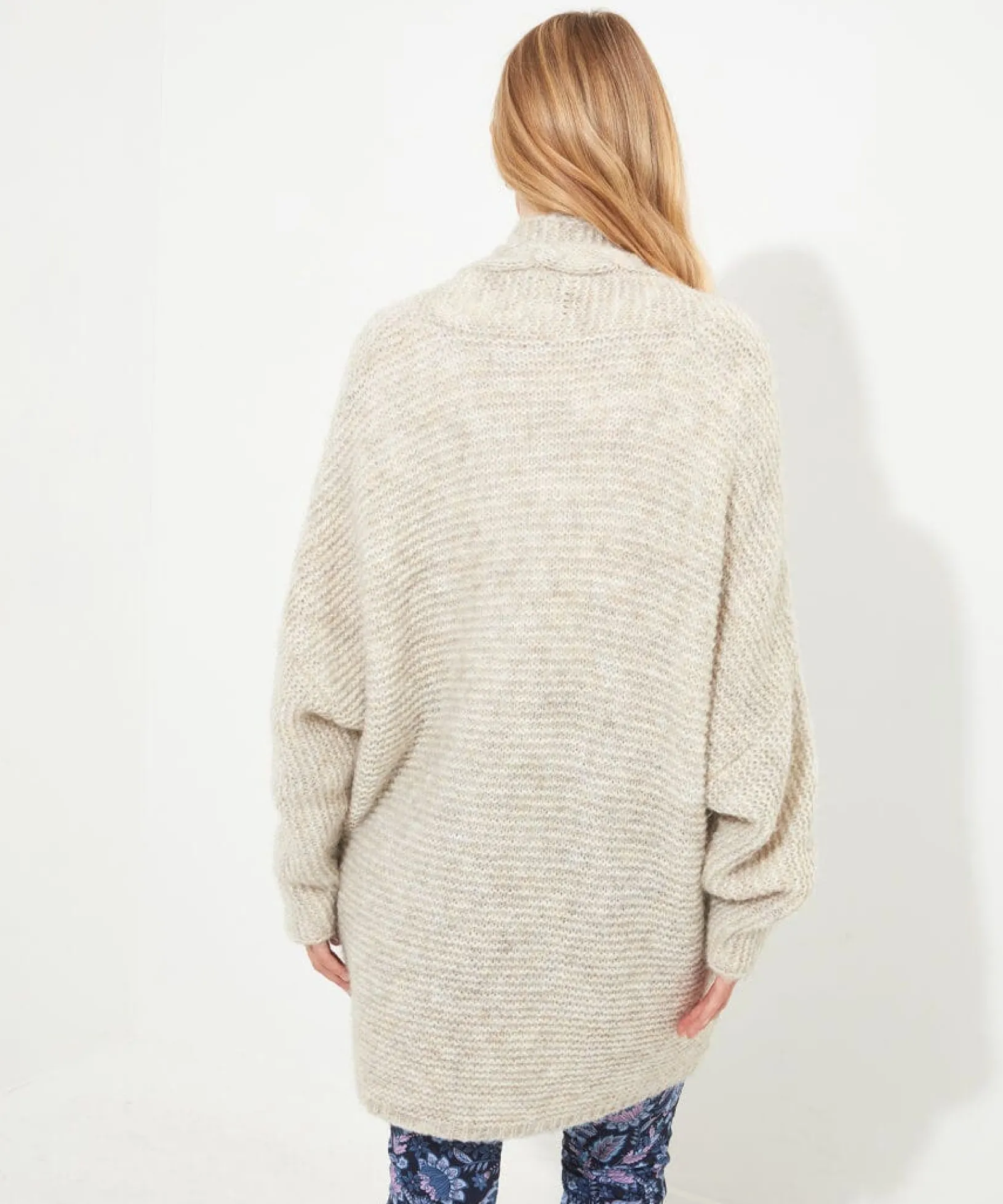 sloe_joes_super_cosy_slou_4.webp Shop Women's Collection | Pyjamas & Loungewear | Gifts | Cardigans & Coatigans | Top Picks | Women's | Women's | Top Picks Joe Browns Sloe Joes Super Cosy Slouch Cardigan Oatmeal