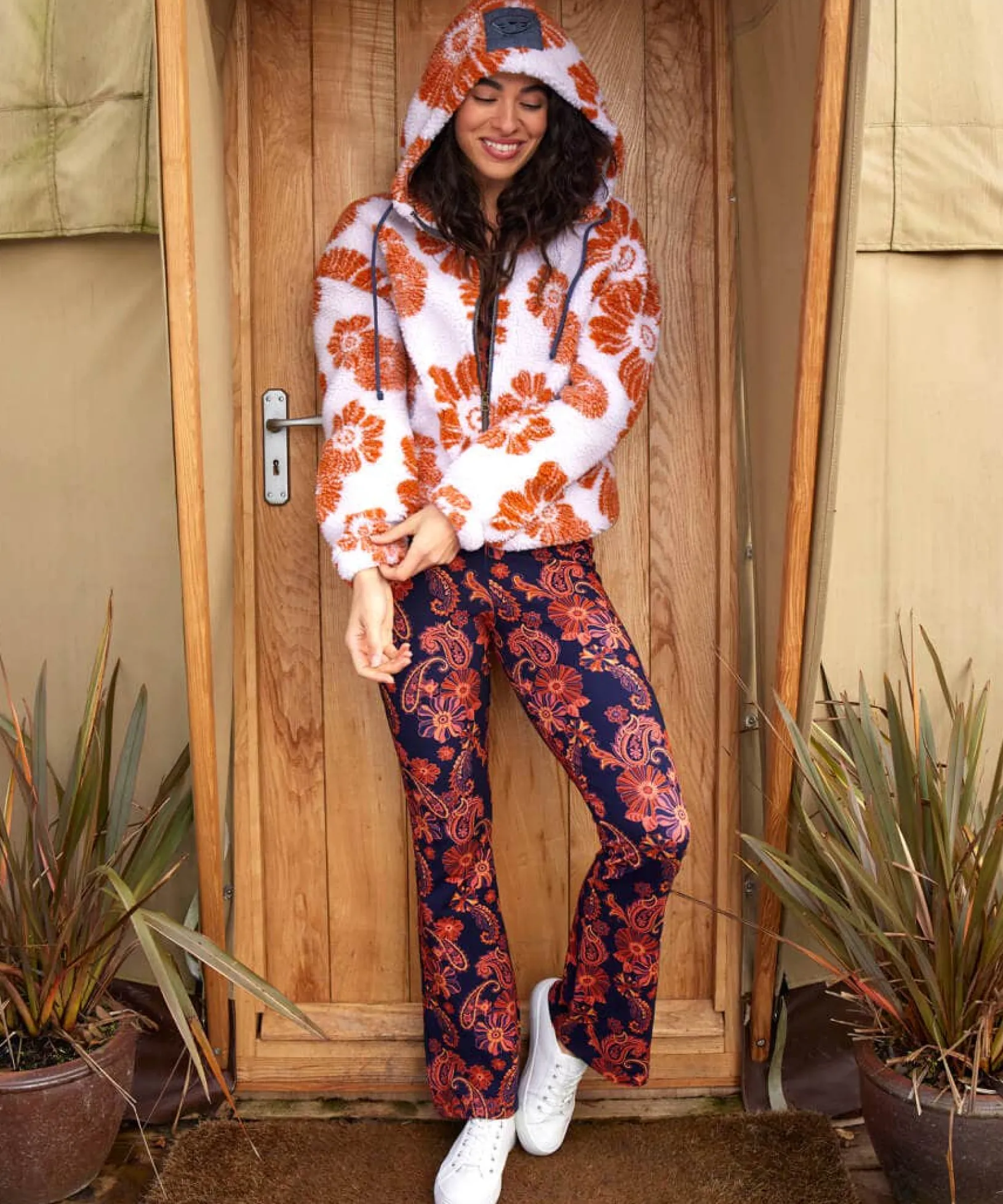 statement_floral_flares_0.webp Sale Pyjamas & Loungewear | Sale Jeans & Trousers | Women's | Women's Joe Browns Statement Floral Flares Multi