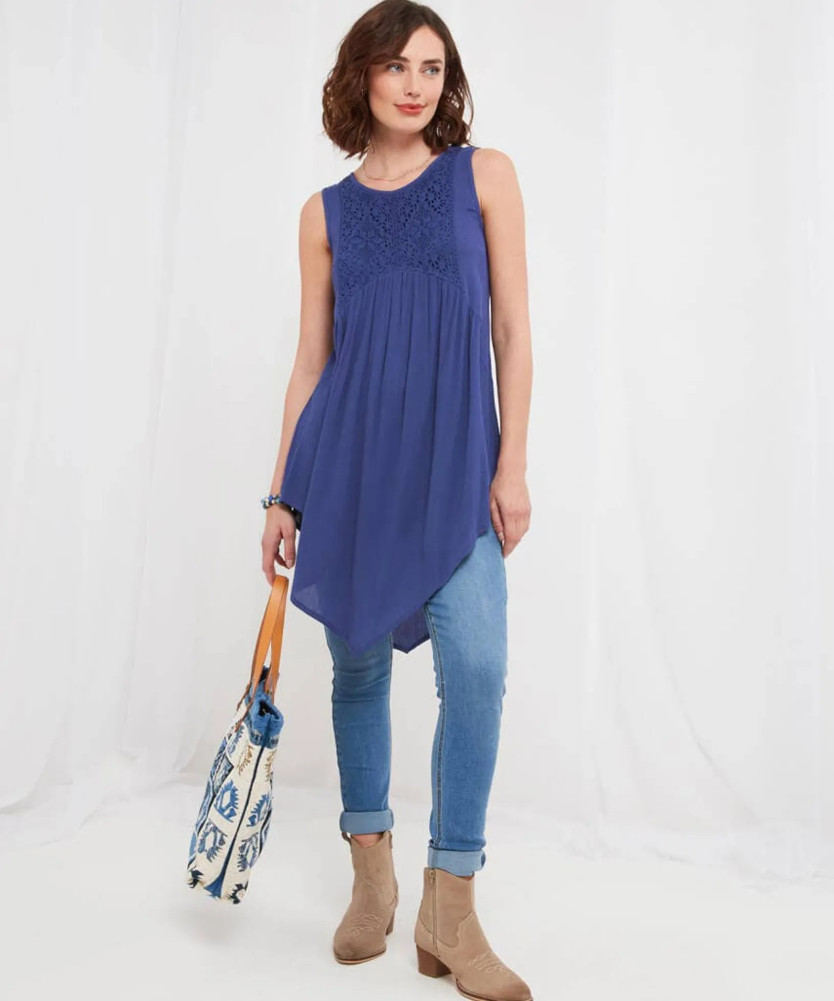 summer_essentials_tunic_2.webp Sale Tops, Tunics & Blouses | Women's Joe Browns Summer Essentials Tunic Navy / White