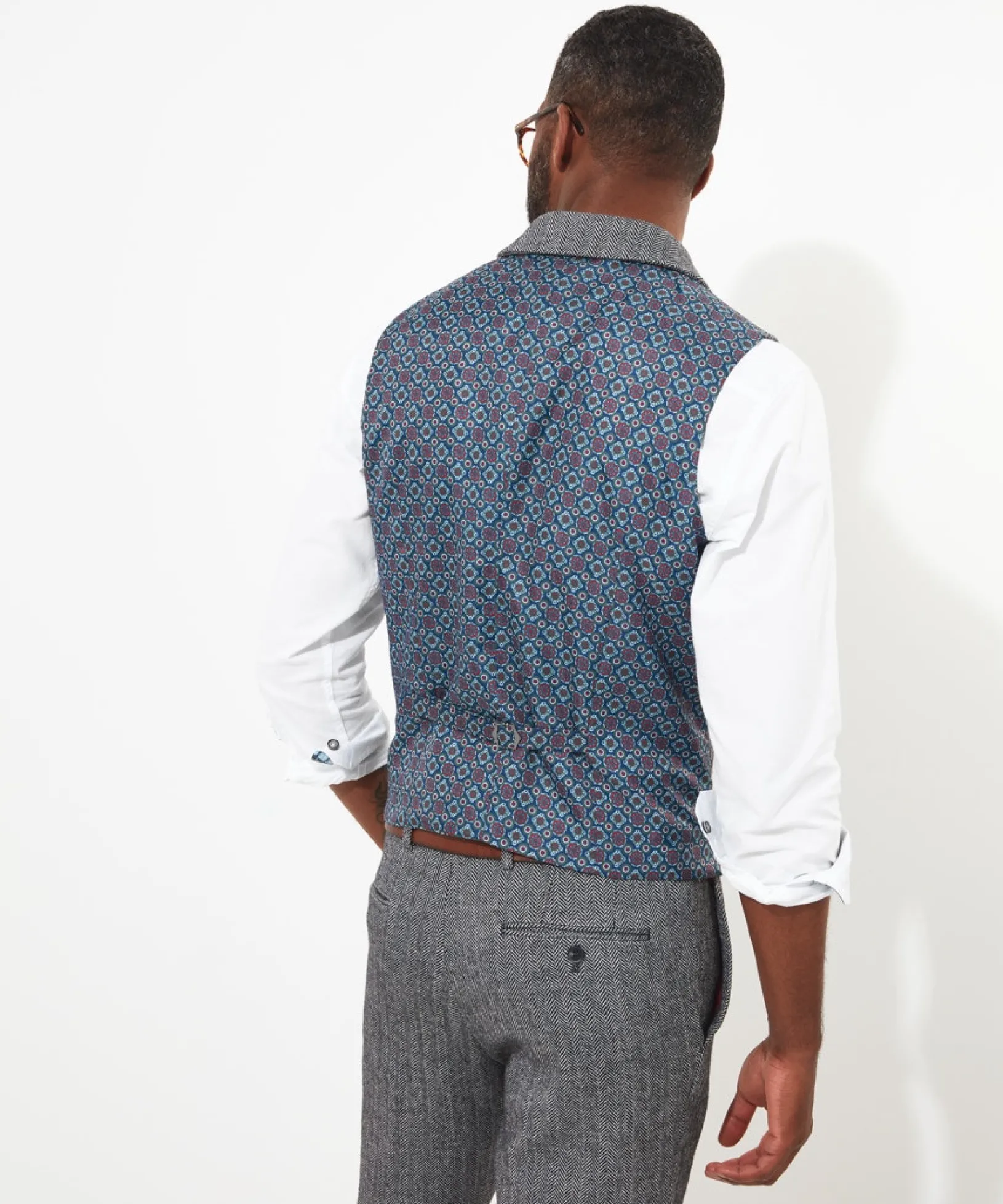 tailored_to_perfection_wa_4.webp Shop Men's Collection | Men's Partywear | Waistcoats | Men's Tailoring | Coats & Jackets | Top Picks | Top Picks | Men,s | Top Picks | Men,s Joe Browns Tailored To Perfection Waistcoat Grey