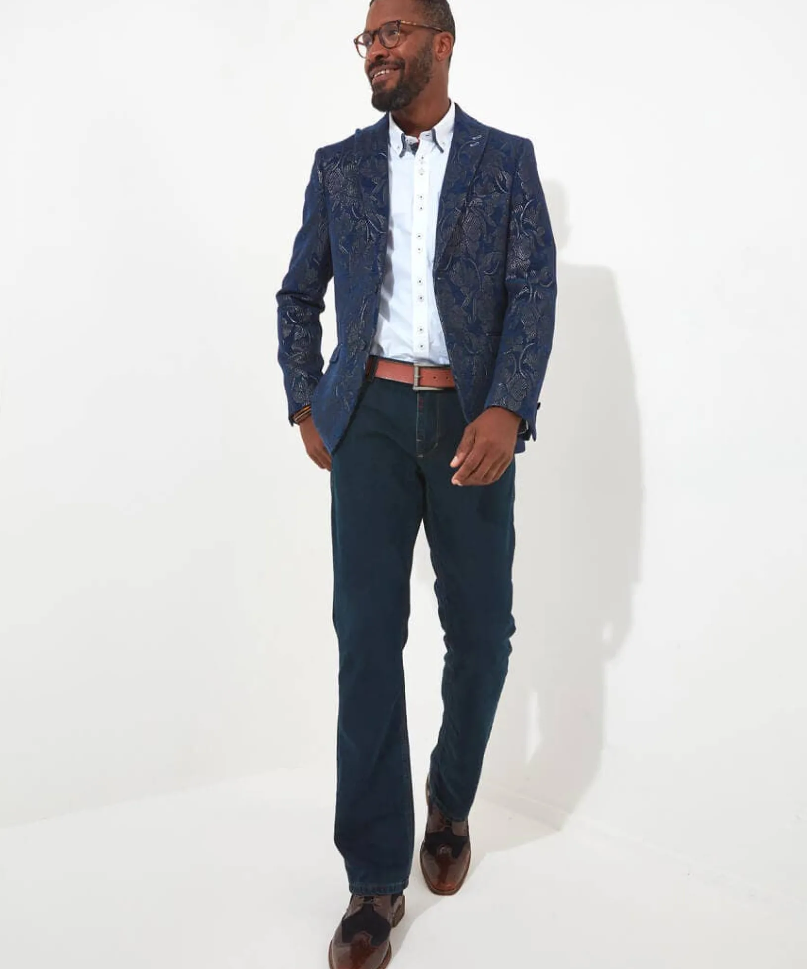 touch_of_luxe_blazer_3.webp Shop Men's Collection | Men's Partywear | Blazers | Men's Tailoring | Gifts | Coats & Jackets | Sale Blazers | Sale Coats & Jacket | Top Picks | Top Picks | Men,s | Top Picks | Men,s | Men,s | Men,s | Men,s Joe Browns Touch Of Luxe Blazer Navy
