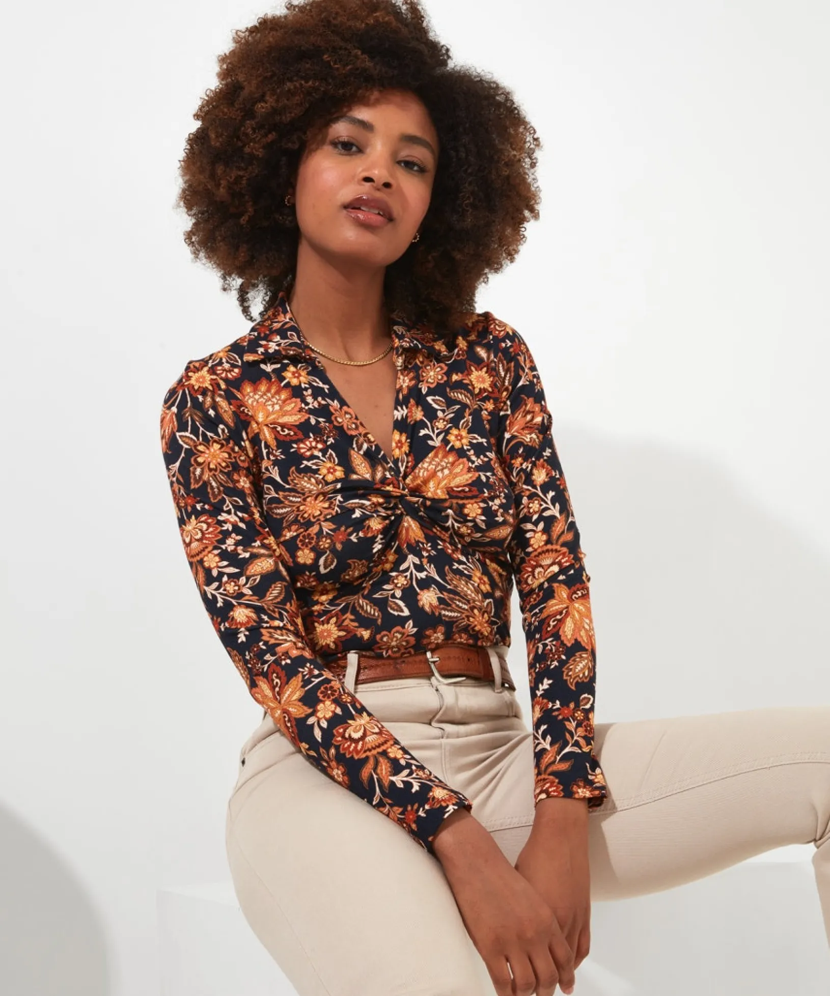 twist_front_printed_jerse_0.webp Shop Women's Collection | Tops, Tunics & Blouses | Sale Tops, Tunics & Blouses | Top Picks | Women's | Women's Joe Browns Twist Front Printed Jersey Top Multi