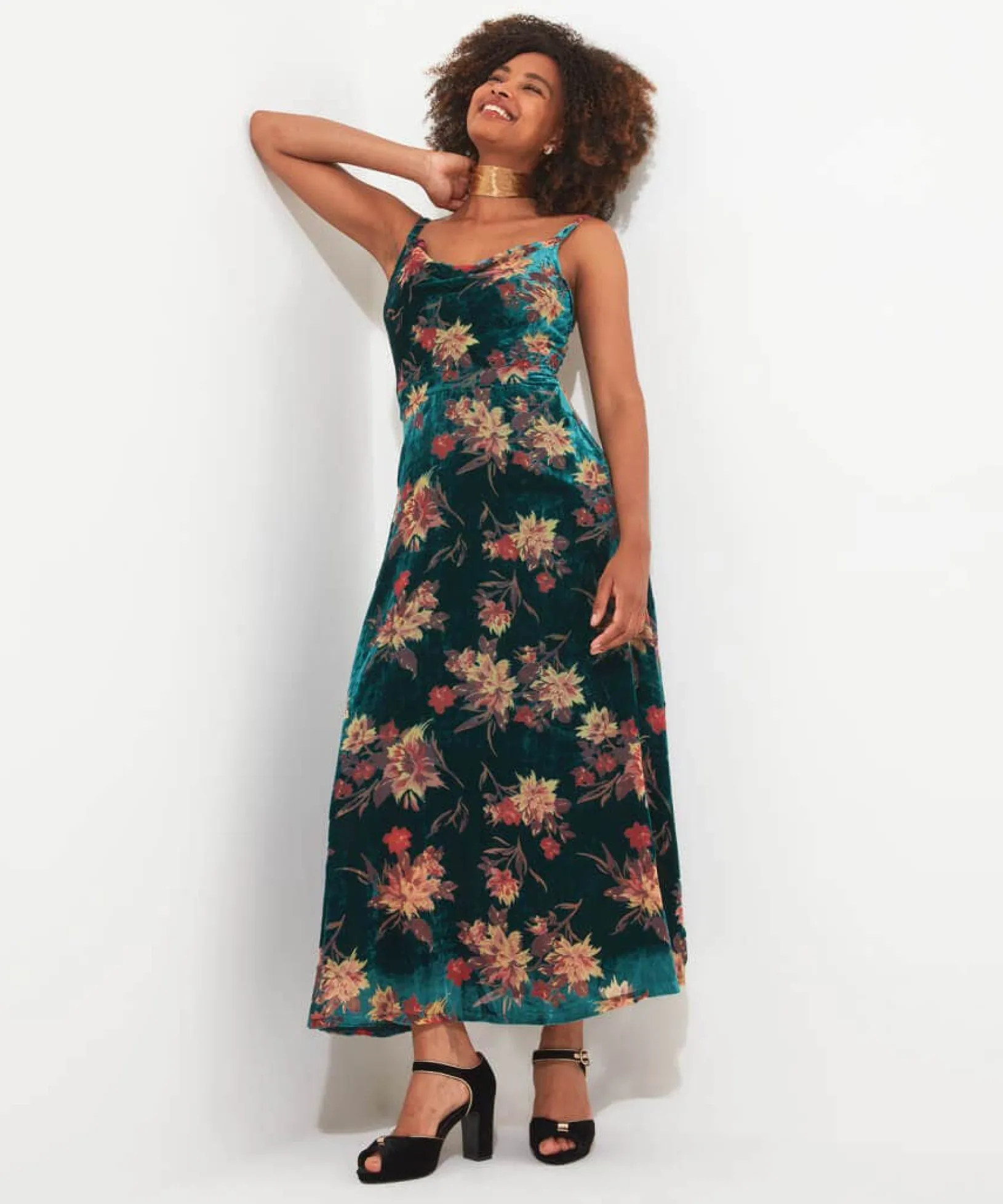 ultimate_devore_dress_3.webp Shop Women's Collection | Velvet & Devor茅 Dresses | Midi Dresses | Maxi Dresses | Party Dresses | Occasion Outfits | Dresses | Sale Dresses | Top Picks | Top Picks | Top Picks | Top Picks | Top Picks | Top Picks | Women's | Women's Joe Browns Ultimate Devore Dress Green