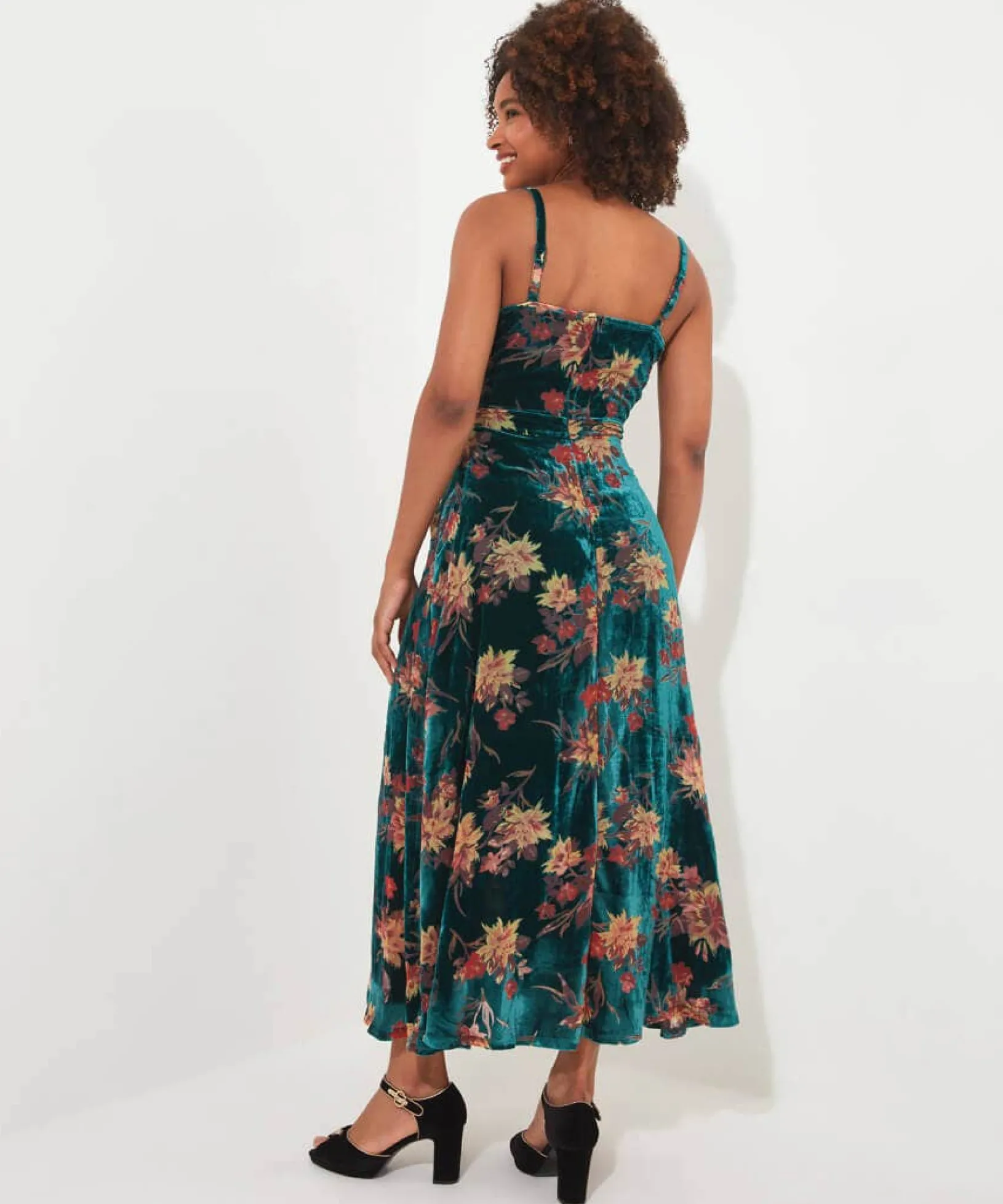 ultimate_devore_dress_4.webp Shop Women's Collection | Velvet & Devor茅 Dresses | Midi Dresses | Maxi Dresses | Party Dresses | Occasion Outfits | Dresses | Sale Dresses | Top Picks | Top Picks | Top Picks | Top Picks | Top Picks | Top Picks | Women's | Women's Joe Browns Ultimate Devore Dress Green